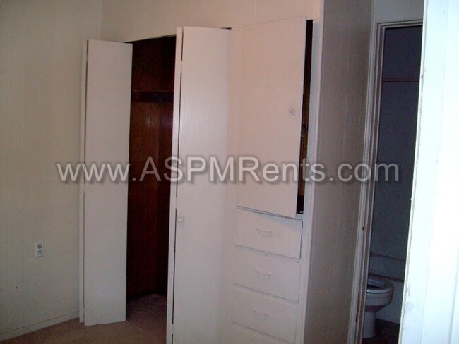 Building Photo - AVENUES AFFORDABLE STUDIO