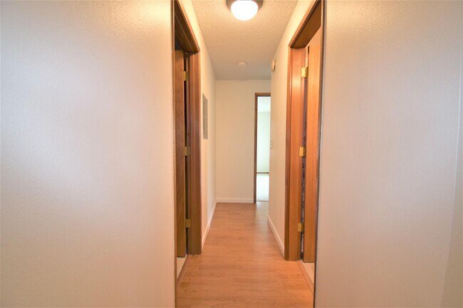 Building Photo - 9964 SW Trapper Terrace