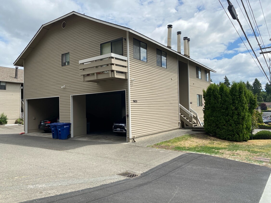 Primary Photo - 9620 NE 188th St