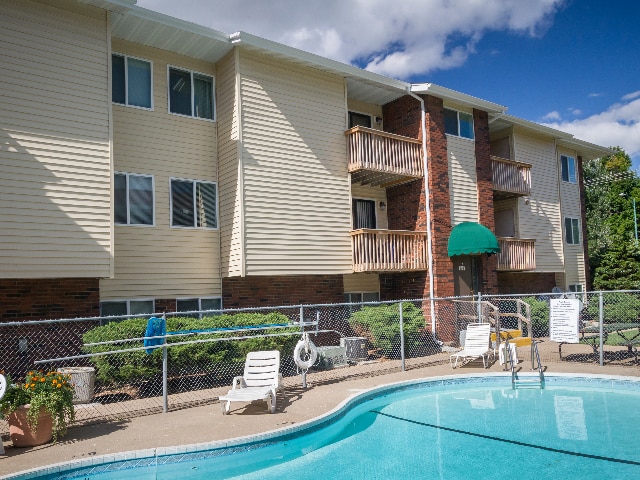 Building Photo - Markwood