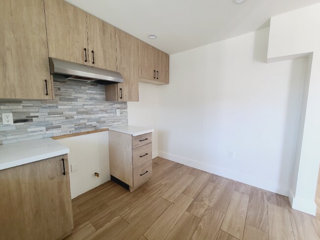 Foto del edificio - 9949 Pinewood Ave