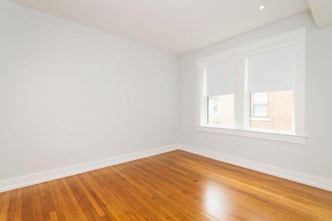 Building Photo - Cat Friendly 1-Bed In Cambridge w Gas Ht &...