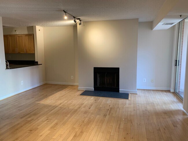Building Photo - Condo at The Chase in Downtown Bethesda!  Pool, Balcony & Next to Metro!