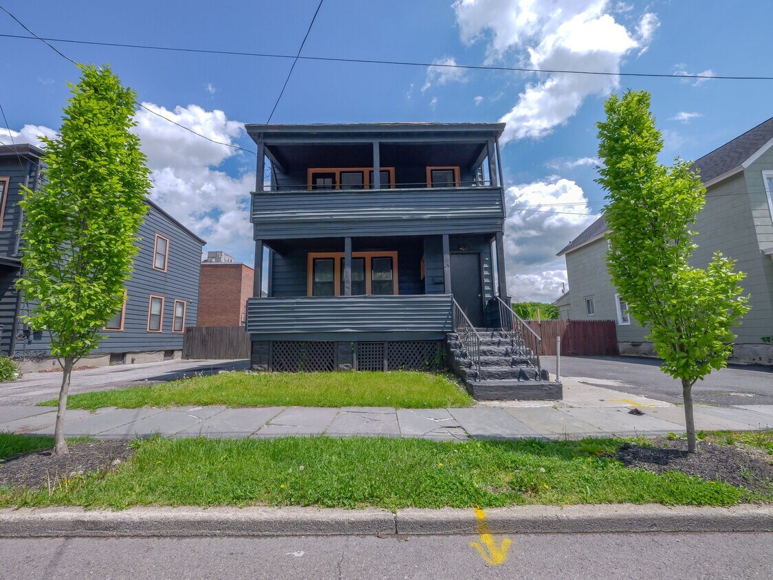 Foto principal - 45 Robinson Ave