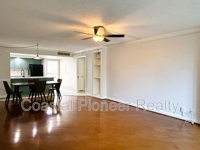 Foto del edificio - 2614 Cove Cay Dr