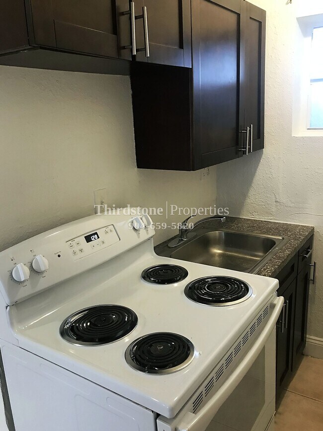 Foto del edificio - 1239 NE 110th St