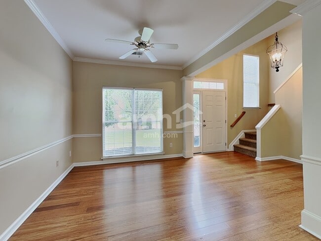 Building Photo - 3907 Gisbourne Dr