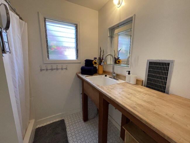 Foto del edificio - 3606 Nevil St