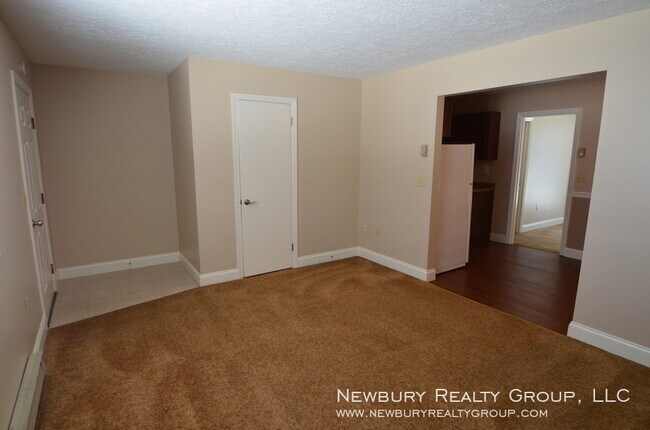 Building Photo - 17 Clearview Meadows