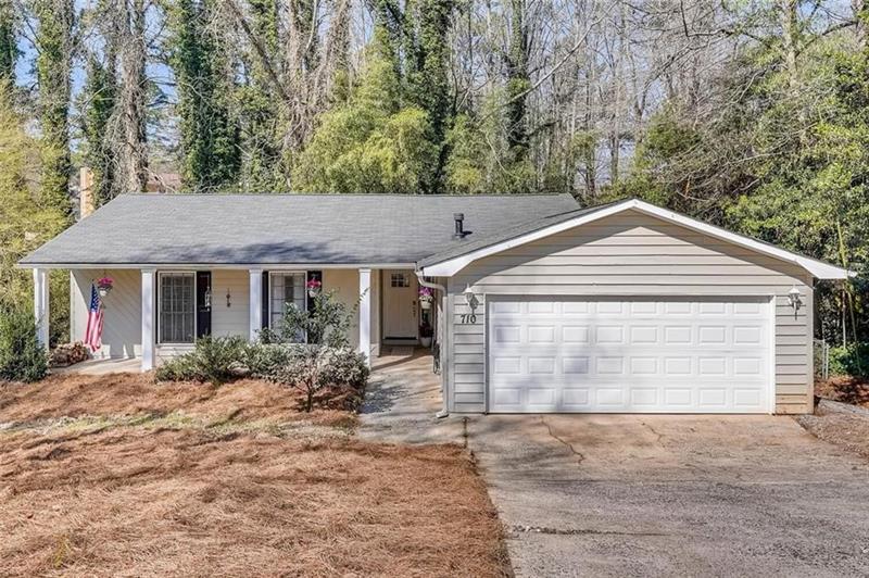 Foto principal - 710 Creekwood Crossing W