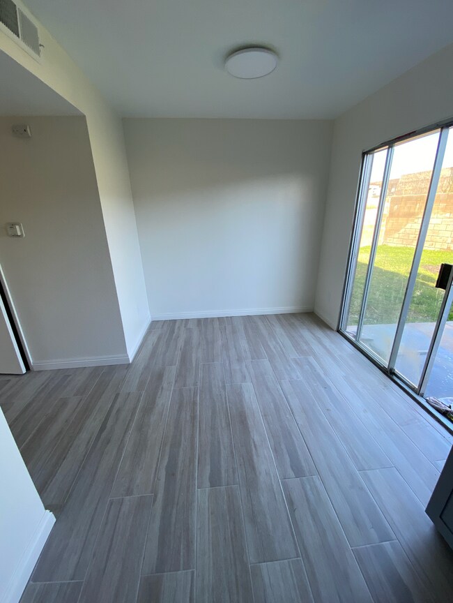 Foto del edificio - 15135 Monterey Ave