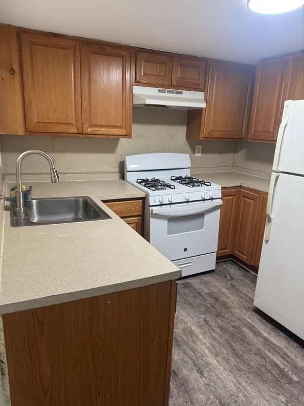 Photo - 905 N Spruce St Townhome