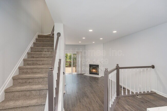 Foto del edificio - 7301 Castleberg Ct