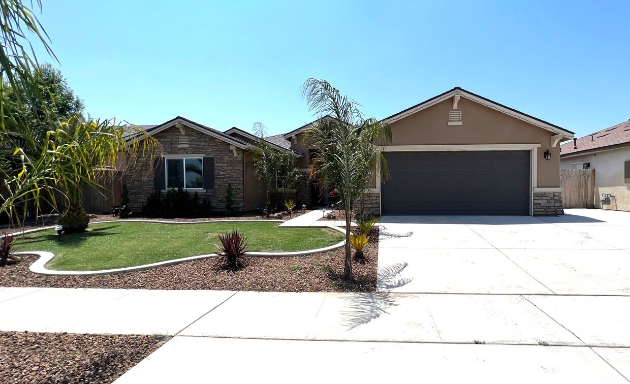 2331 Vineyard Ct, Hanford, CA 93230 House for Rent in Hanford, CA