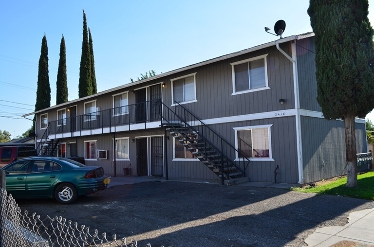 Primary Photo - 2418 E White Ave