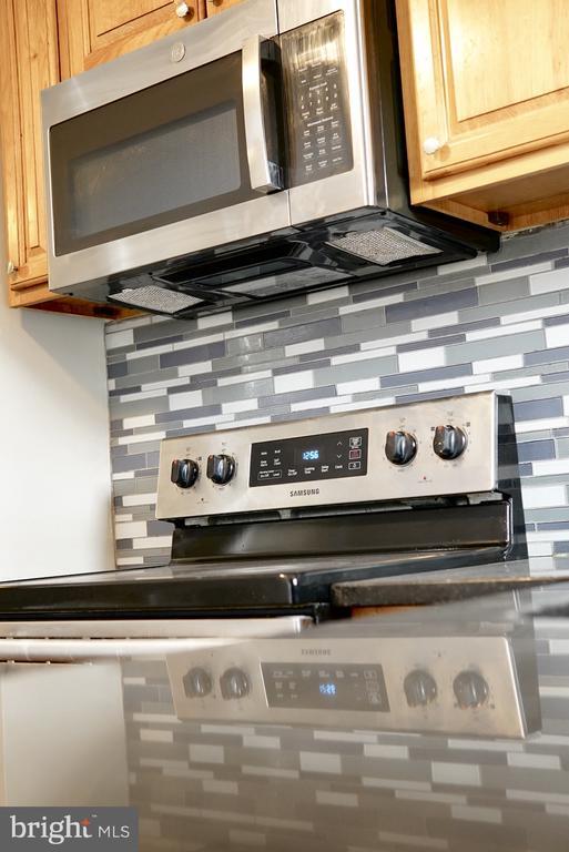 Building Photo - 2655 Cedar St