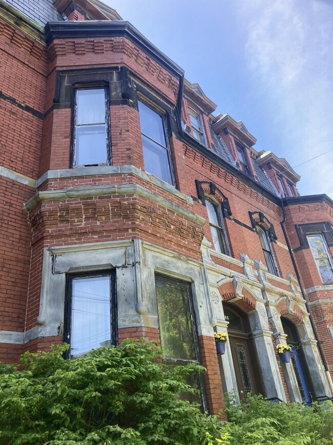 Building Photo - 187 Germain St