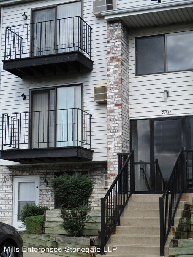 Foto del edificio - 7003-7217 60th Ave