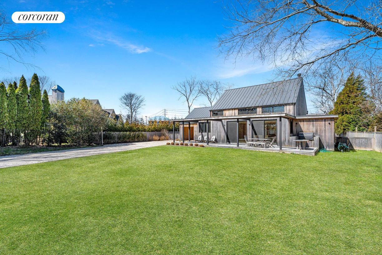 75 Pantigo Rd, East Hampton, NY 11937 House for Rent in East Hampton