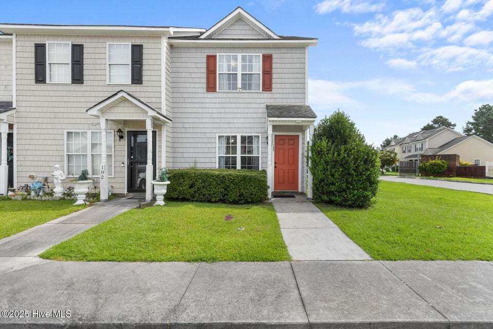 Foto principal - 100 Ashwood Dr