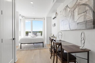 Building Photo - 1726 H St NE