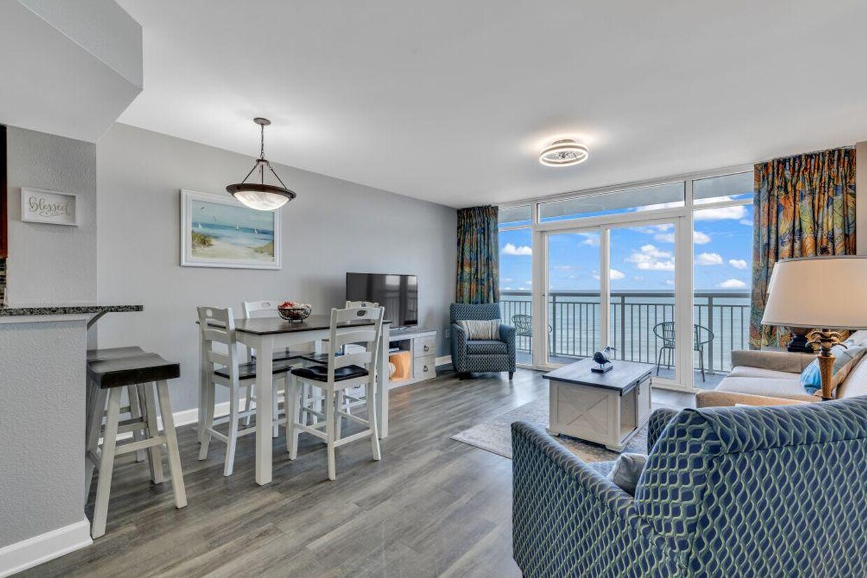 Foto principal - 1700 N Ocean Blvd