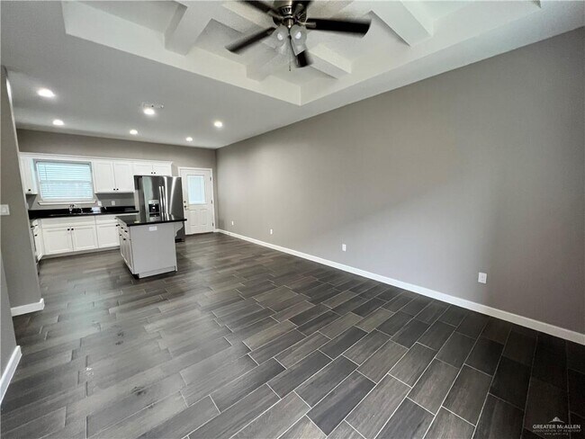 Foto del edificio - 1900 Taft St