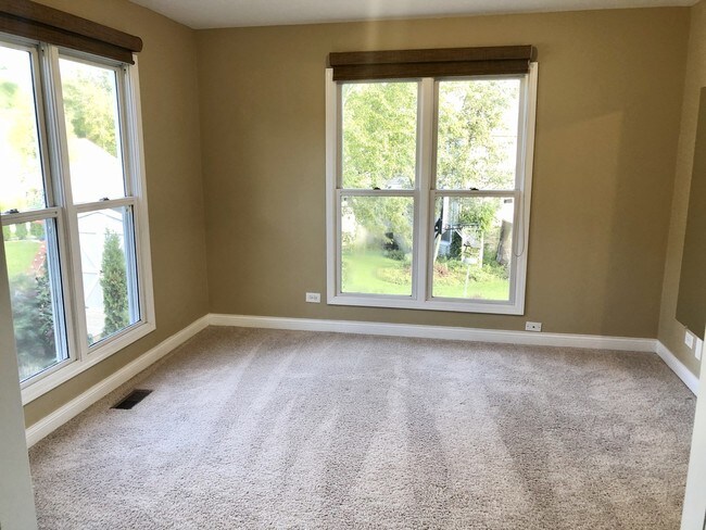 Building Photo - 1590 Barrington Ct