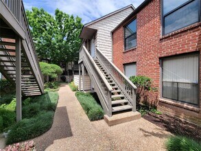 Building Photo - 2829 Timmons Ln