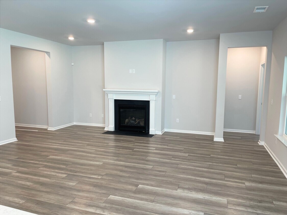 1018 Locals St, Ridgeville, SC 29472 House Rental in Ridgeville, SC