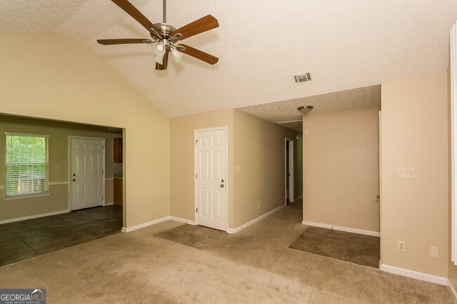 Building Photo - 40 Richmond Pl