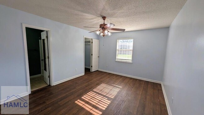 Foto del edificio - 1801 Dunlevie Rd