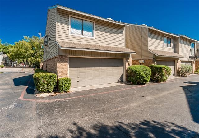 Building Photo - 7450 Holly Hill Dr