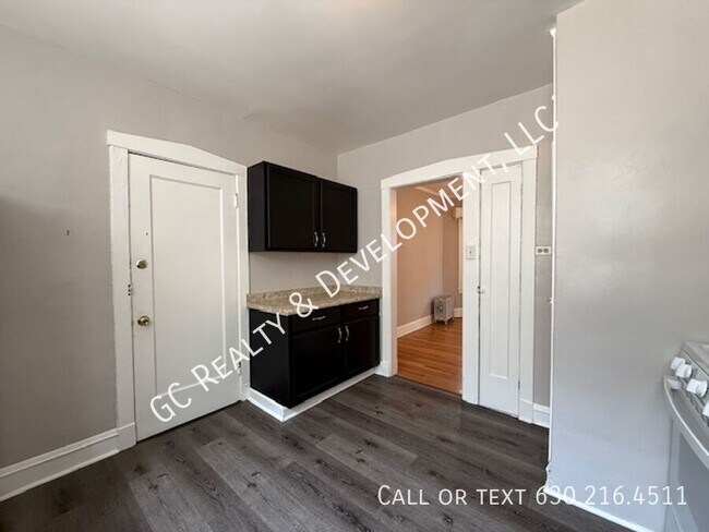 Foto del edificio - 1504 Pitner Ave