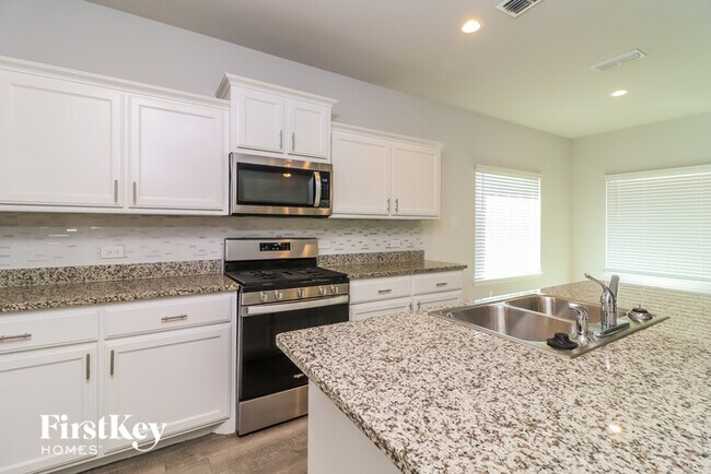 Foto del edificio - 2212 Blythwood Trail