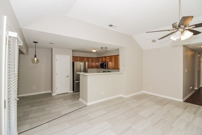 Building Photo - 1143 Breezy Valley Dr