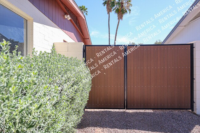 Foto del edificio - 11621 N 30th St