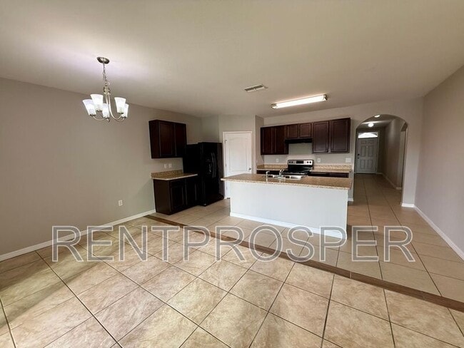 Building Photo - 4222 Roberta Dr