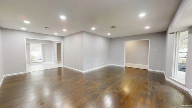 Building Photo - 7206 Brookside St