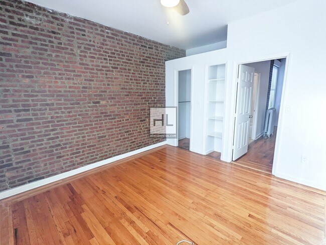 Foto del edificio - 563 West 184th Street Washington Heights