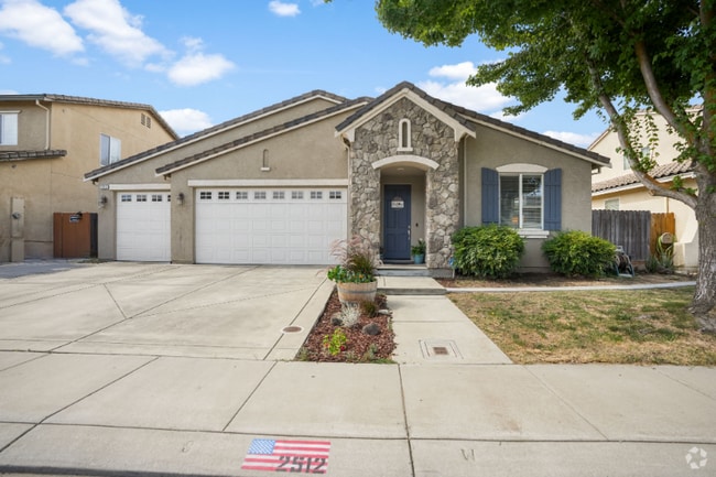 Building Photo - 2512 Cancun Ct