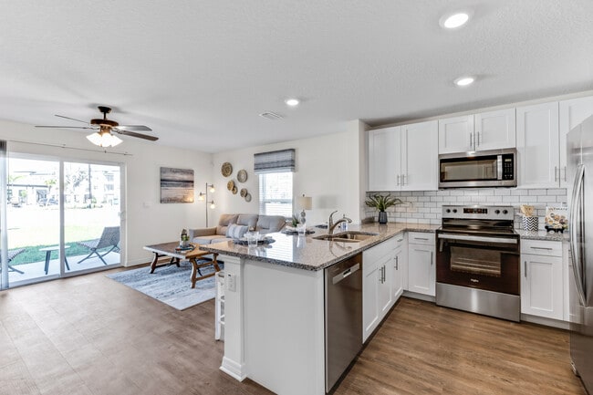 Foto del edificio - Laurel Lakes Townhomes
