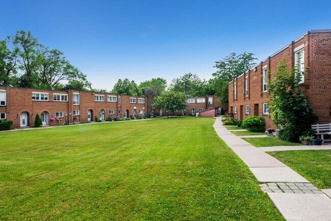 Photo du bâtiment - 150 - 160 Cactus Avenue