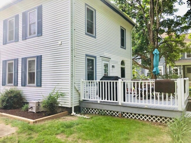 Building Photo - 475 Woodruff Ave