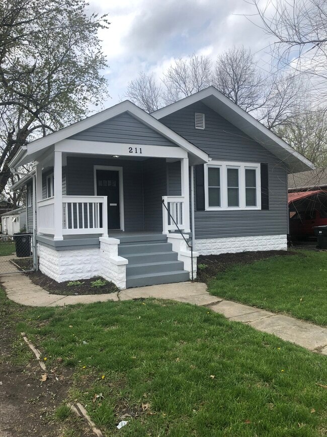 Building Photo - 211 N 47th St