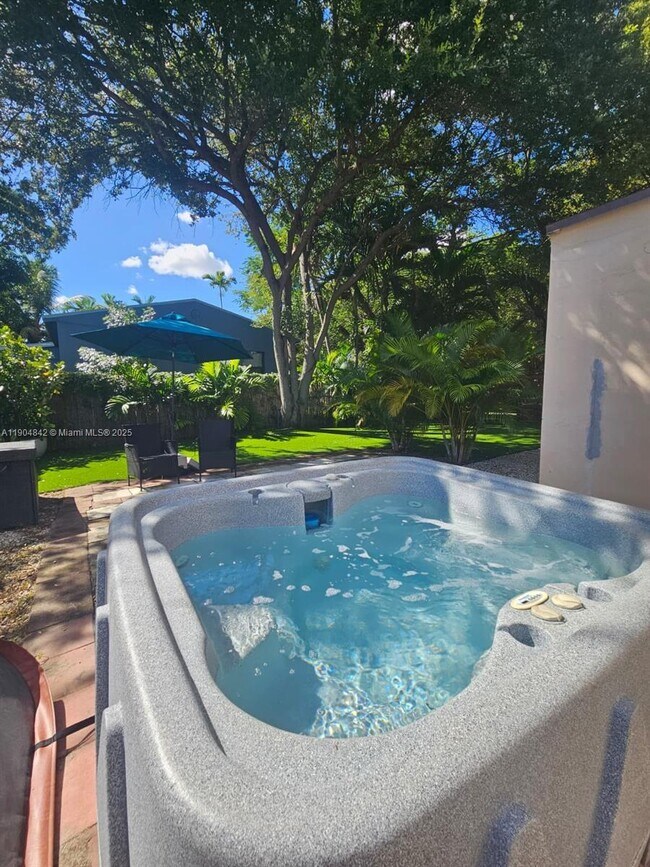 Foto del edificio - 4764 NW 11th Ave