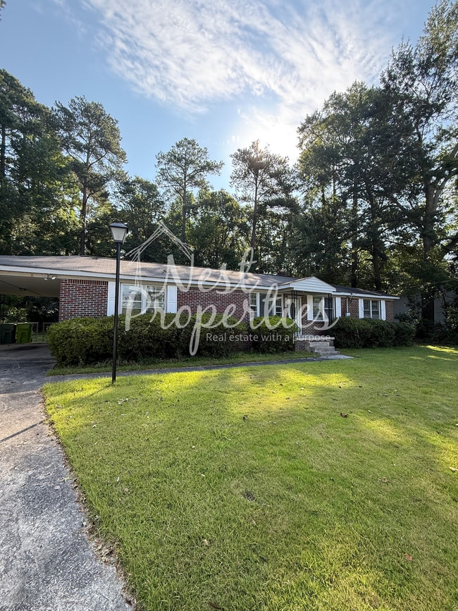 Building Photo - 1826 Horseshoe Dr