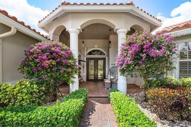 Building Photo - 4675 Manderly Dr