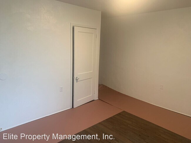 Building Photo - 2 br, 1 bath House - 555 W Philadelphia St...