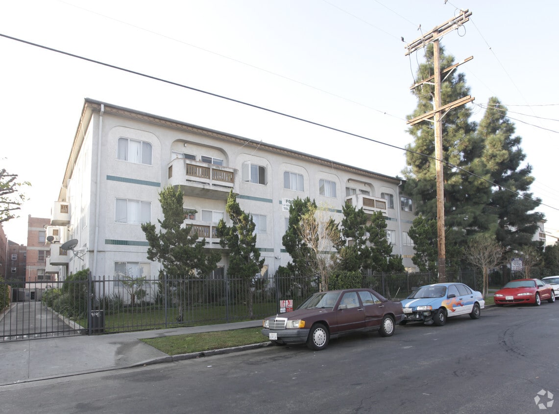 Building Photo - 4020 Marathon St